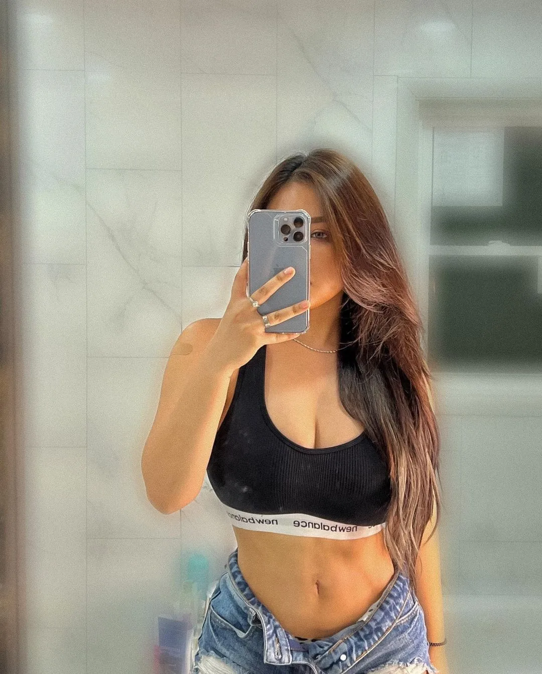 Evelin Filipino escort - 98Dubai Escort